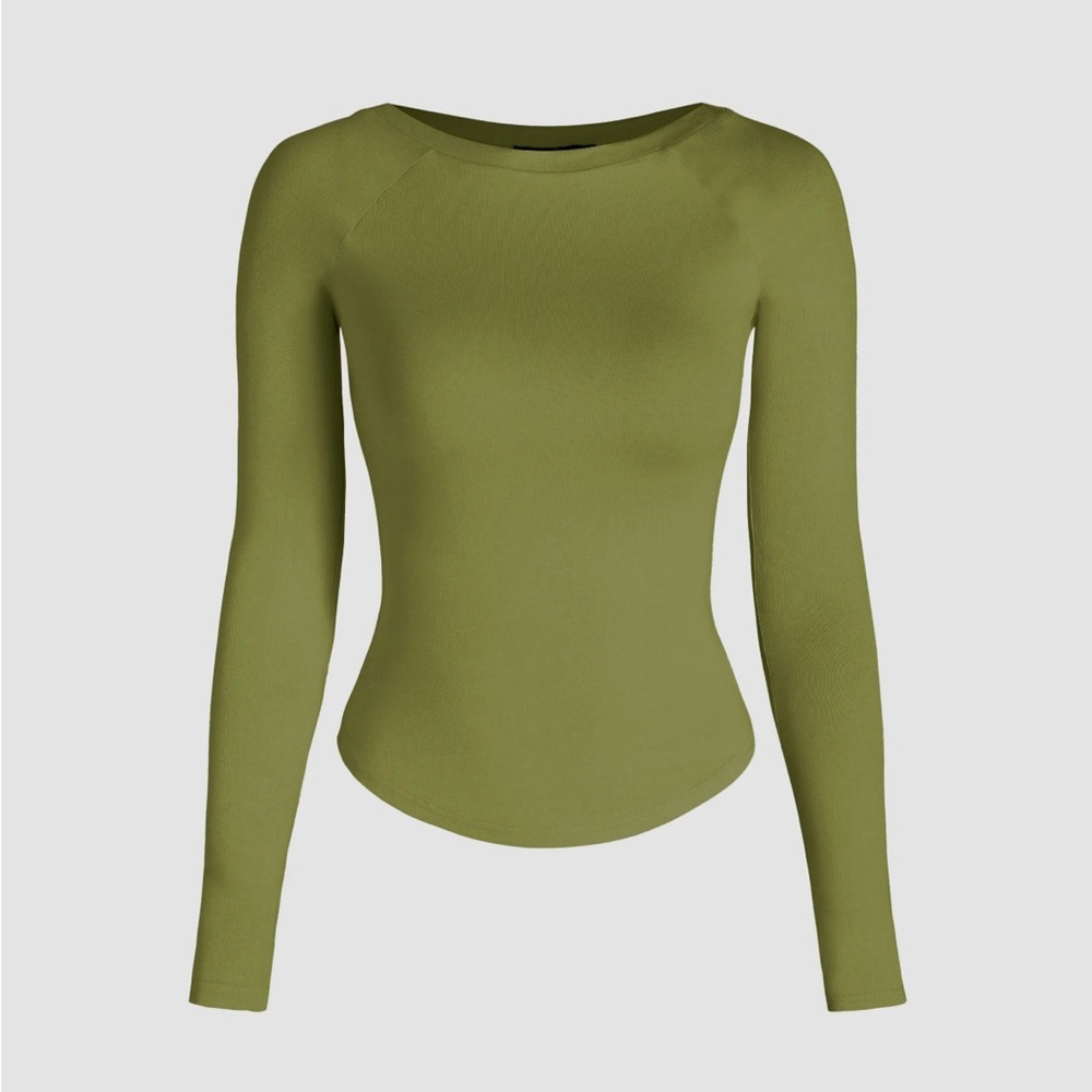 Round Neckline Solid Long Sleeve Tee